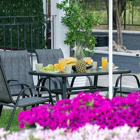 Afroditi Holiday Home - Blue Apartment Svoronata Esterno foto