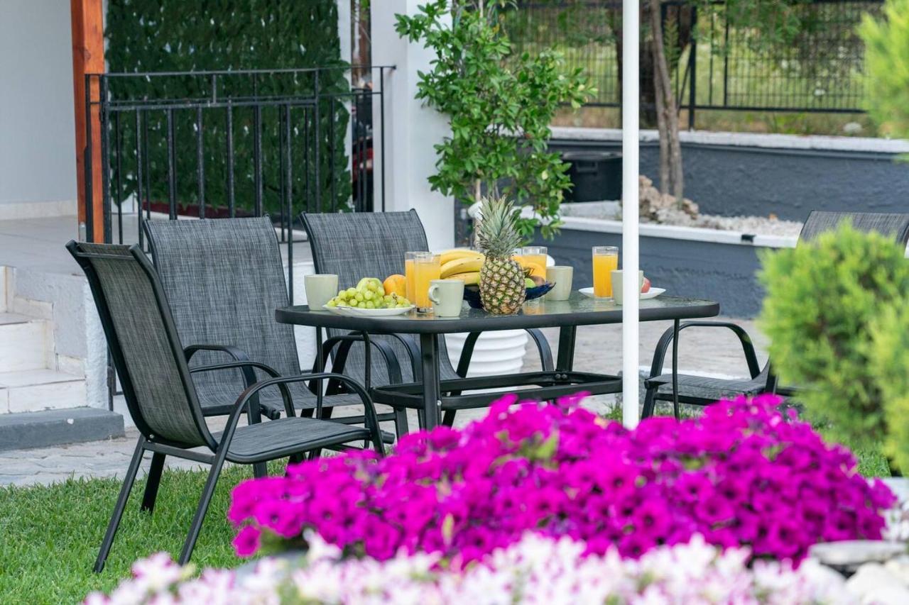 Afroditi Holiday Home - Blue Apartment Svoronata Esterno foto
